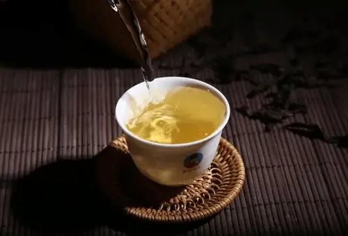 答應(yīng)我 晚飯后喝一杯普洱茶好嗎？
