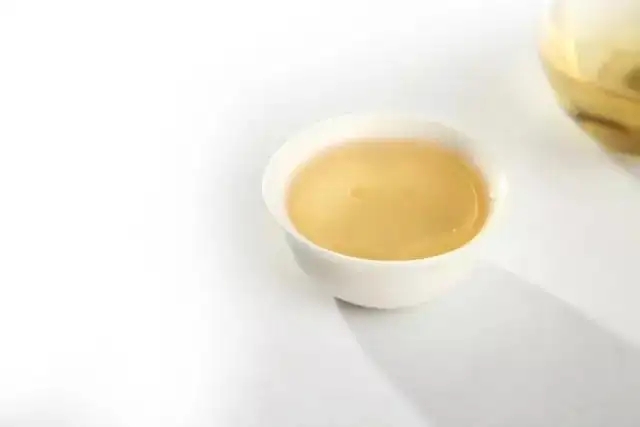 為什么越是深通茶道的人越深愛普洱茶？喜歡普洱茶，有三個(gè)原因。