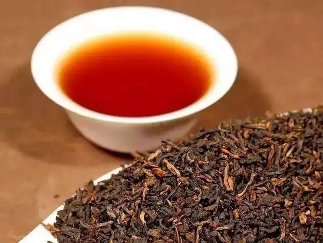 如何選購(gòu)、辨識(shí)普洱茶優(yōu)劣？