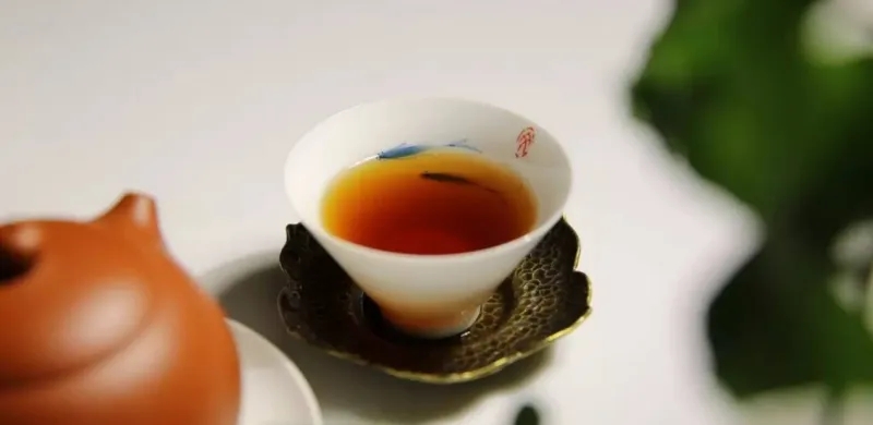 剛剛說(shuō)出了古樹(shù)純料與拼配之間的秘密！