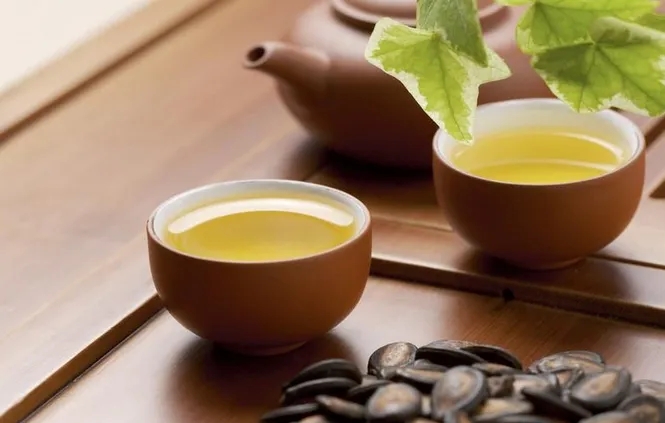 普洱茶的茶性是屬寒還是屬熱？